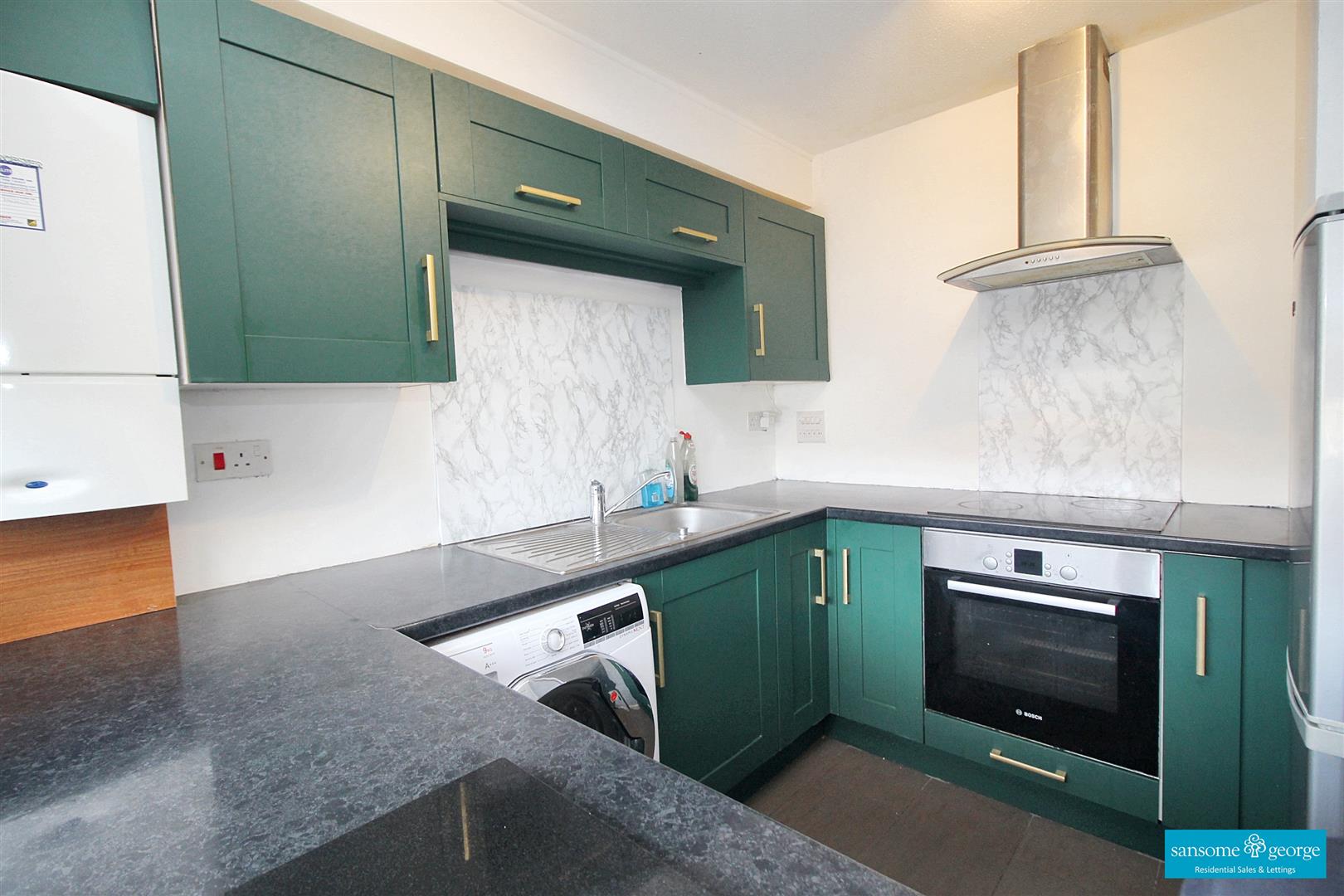 2 bed property in Parkside Road, Reading